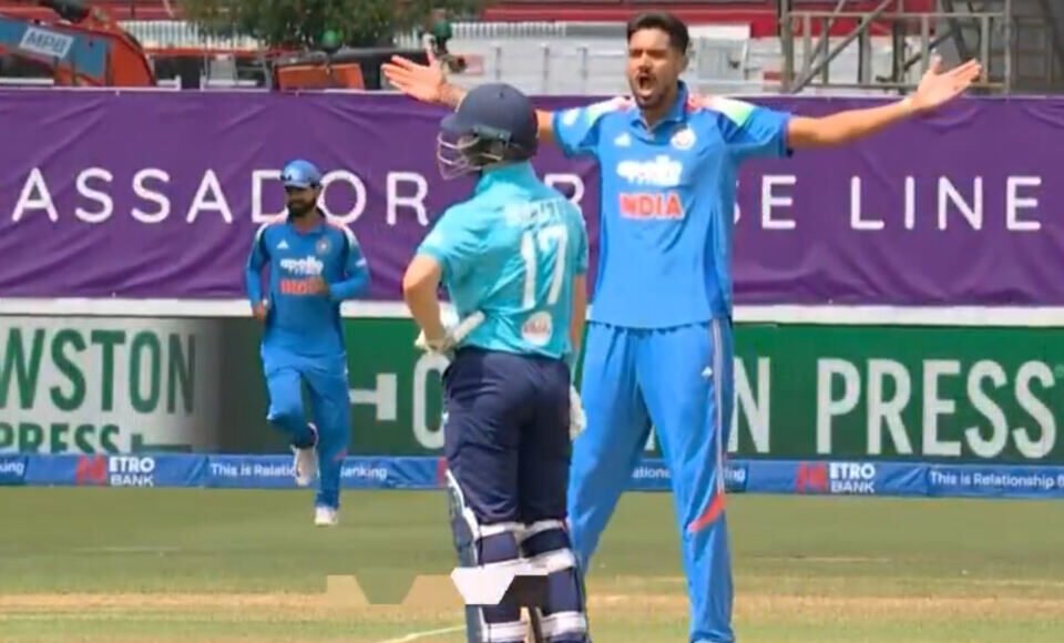 Brar-Gill Catch Mix-Up Gets Kohli’s Reaction