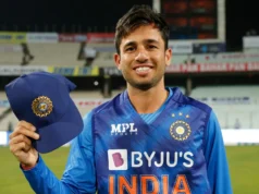 Aakash Chopra Highlights Ravi Bishnoi’s Crucial ZIM T20I Series Aakash Chopra Highlights Ravi Bishnoi's Crucial ZIM T20I Series
