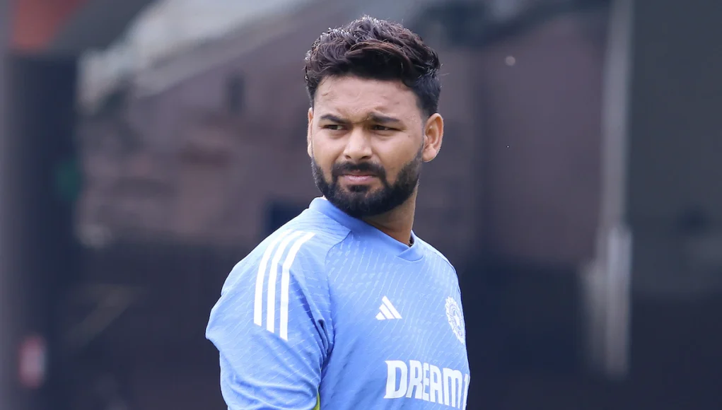 Rishabh Pant's ODI Snub: Aakash Chopra Says 'Selectors Are Not Looking at Him'